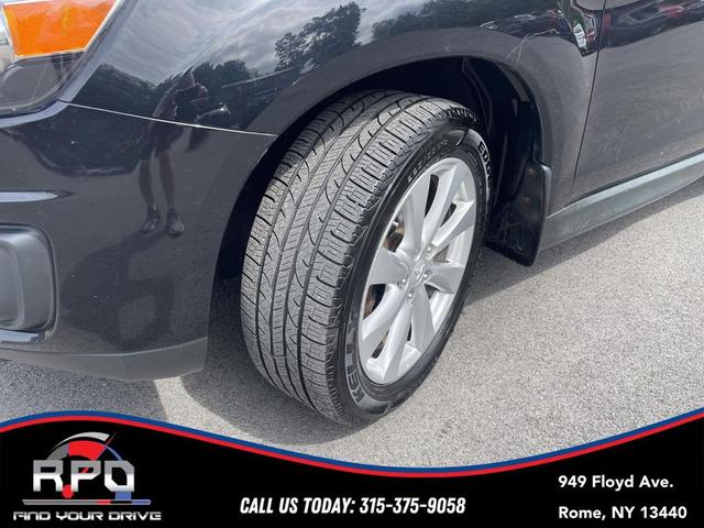 Photo of 2015 Labrador Black Pearl Mitsubishi Outlander Sport