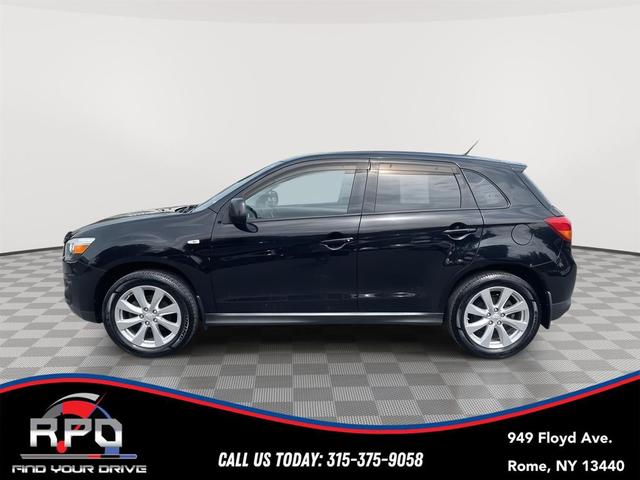 Photo of 2015 Labrador Black Pearl Mitsubishi Outlander Sport