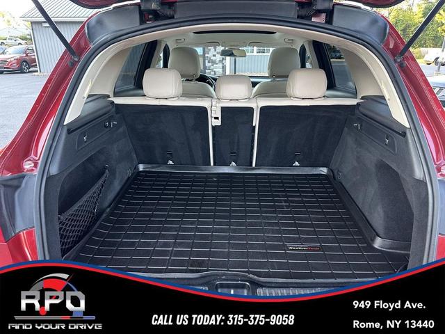 Photo of 2019 designo Cardinal Red Metallic Mercedes-Benz GLC 300