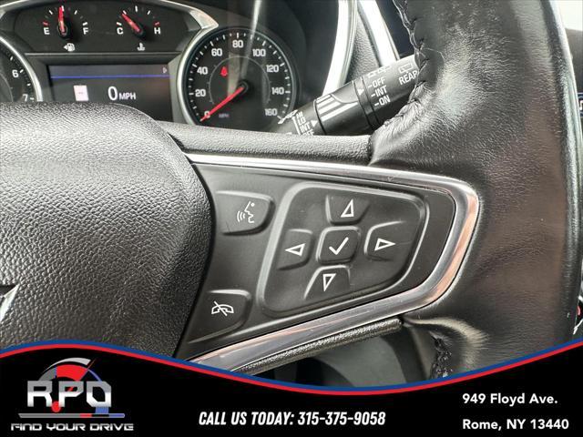 Photo of 2021 Silver Ice Metallic Chevrolet Equinox