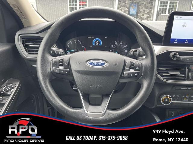 Photo of 2020 AGATE BLACK METALLIC Ford Escape