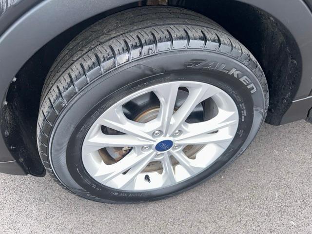 Photo of 2018 SHADOW BLACK Ford Escape