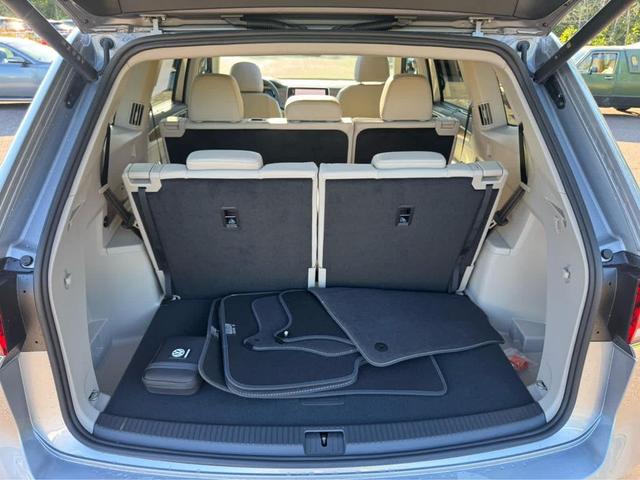 Photo of 2026 Silver Mist Metallic Volkswagen Atlas