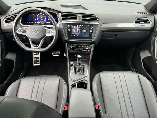 Photo of 2023 Platinum Gray Metallic Volkswagen Tiguan