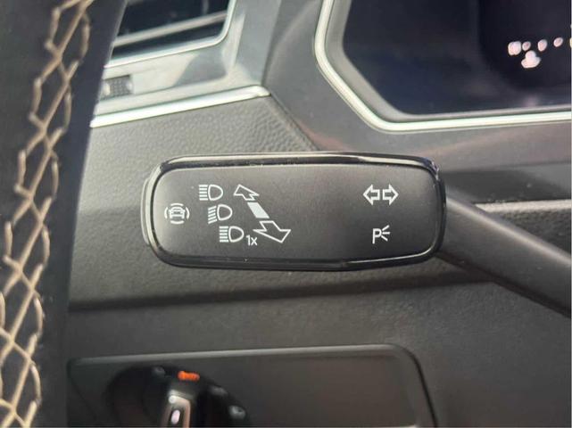 Photo of 2023 Platinum Gray Metallic Volkswagen Tiguan