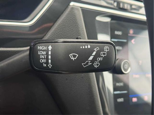 Photo of 2023 Platinum Gray Metallic Volkswagen Tiguan