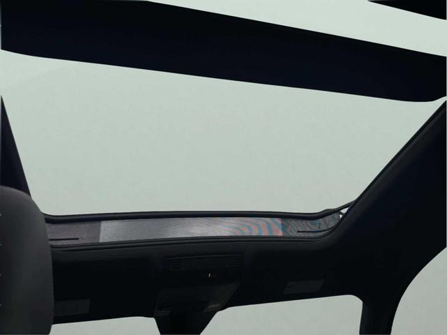 Photo of 2023 Platinum Gray Metallic Volkswagen Tiguan