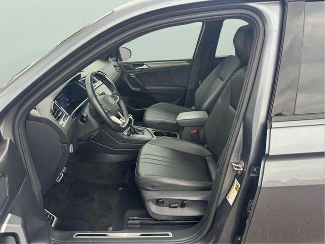 Photo of 2023 Platinum Gray Metallic Volkswagen Tiguan
