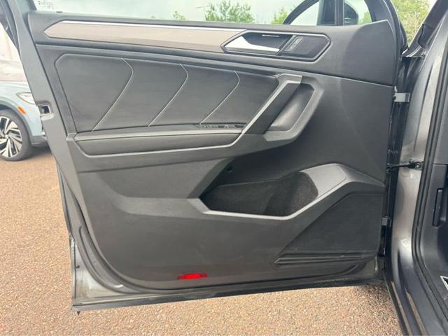 Photo of 2023 Platinum Gray Metallic Volkswagen Tiguan