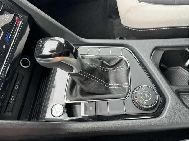 Photo of 2025 Deep Black Pearl Volkswagen Taos
