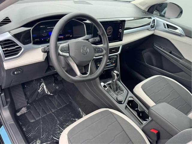 Photo of 2025 Deep Black Pearl Volkswagen Taos