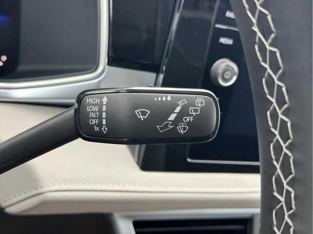 Photo of 2025 Deep Black Pearl Volkswagen Taos