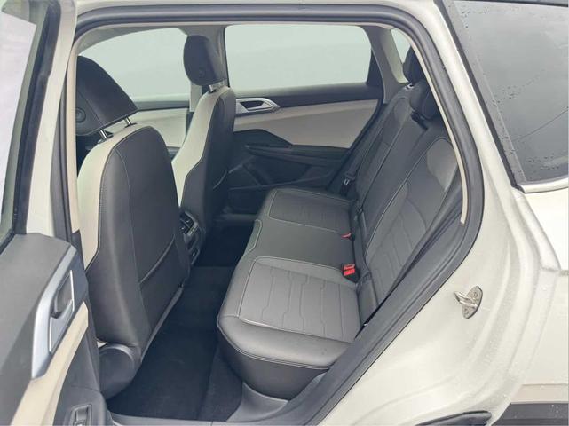 Photo of 2025 Pure White Volkswagen Taos