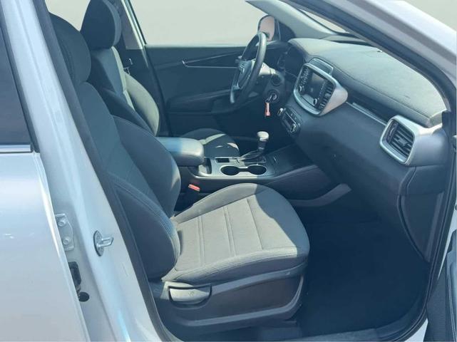 Photo of 2019 Snow White Pearl Kia Sorento