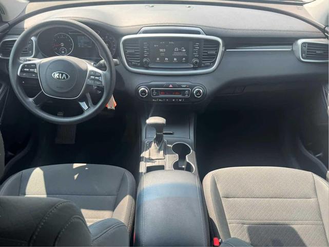 Photo of 2019 Snow White Pearl Kia Sorento
