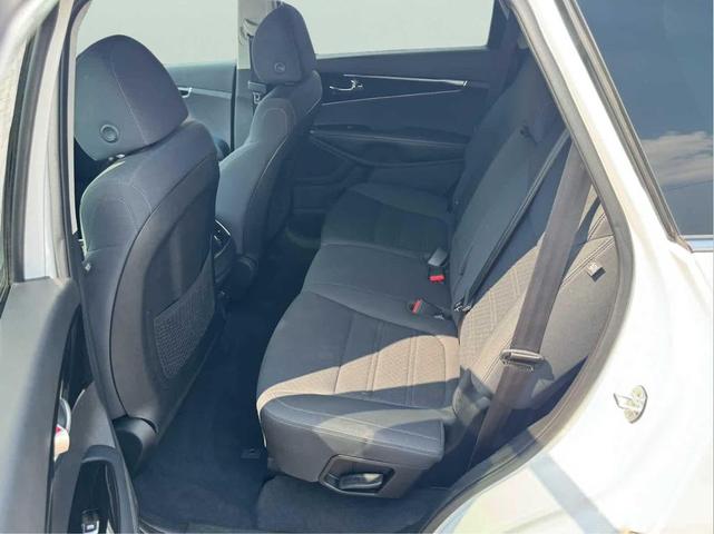 Photo of 2019 Snow White Pearl Kia Sorento