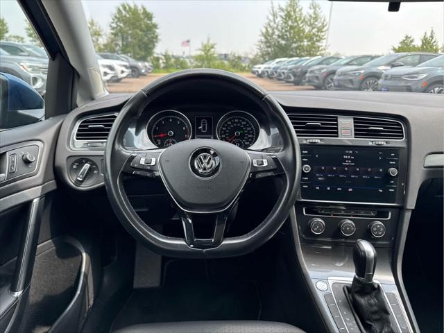 Photo of 2018 Silk Blue Metallic Volkswagen Golf