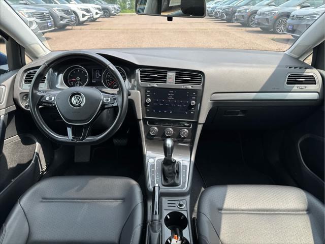 Photo of 2018 Silk Blue Metallic Volkswagen Golf