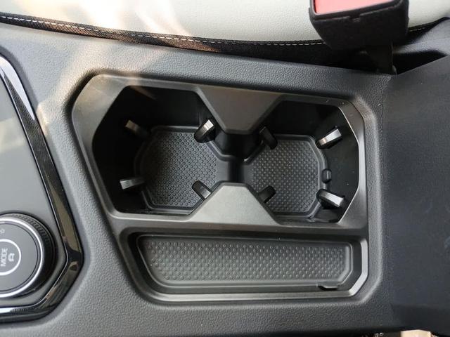 Photo of 2025 Pure White Volkswagen Taos