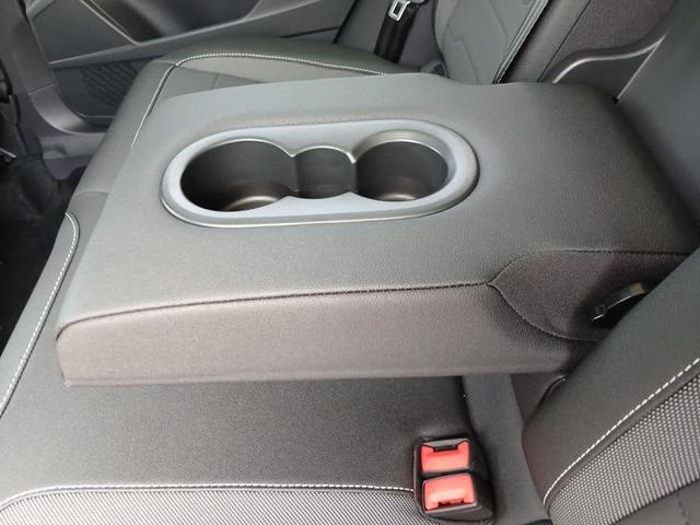 Photo of 2025 Pure White Volkswagen Taos