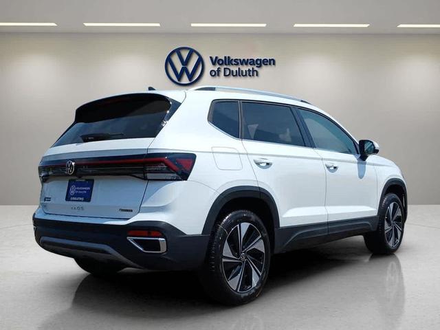 Photo of 2025 Pure White Volkswagen Taos