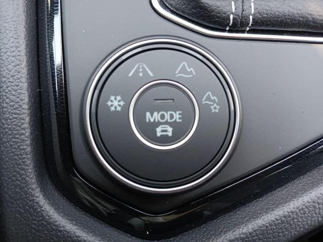 Photo of 2025 Pure White Volkswagen Taos