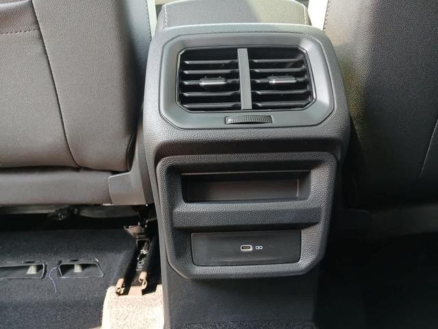 Photo of 2025 Pure White Volkswagen Taos