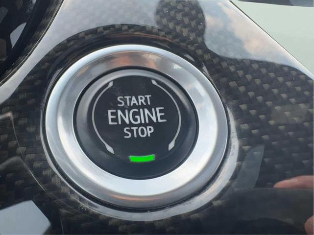 Photo of 2021 GRAY Cadillac XT6