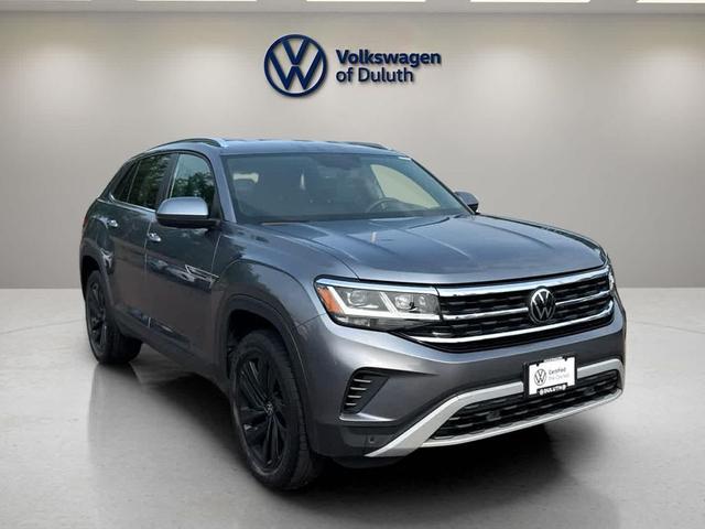 Photo of 2023 Platinum Gray Metallic Volkswagen Atlas Cross Sport