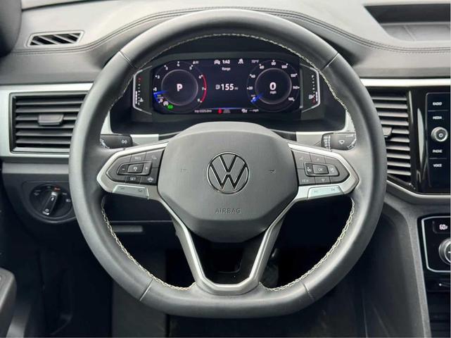 Photo of 2023 Platinum Gray Metallic Volkswagen Atlas Cross Sport