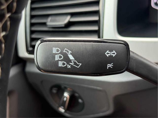 Photo of 2023 Platinum Gray Metallic Volkswagen Atlas Cross Sport