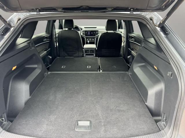 Photo of 2023 Platinum Gray Metallic Volkswagen Atlas Cross Sport