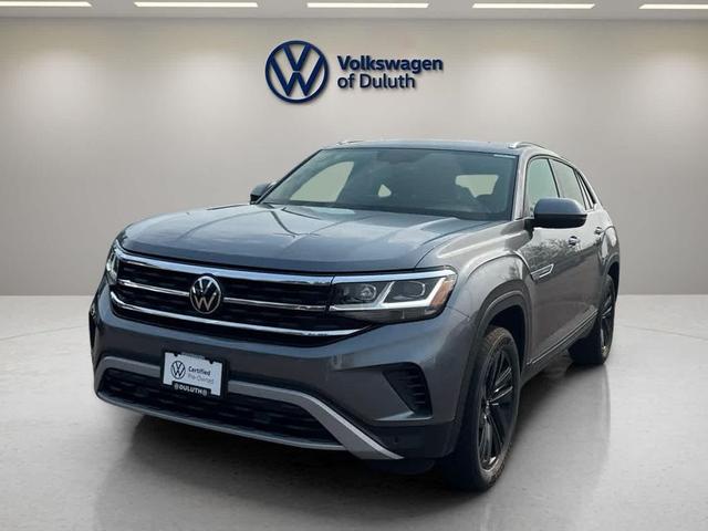 Photo of 2023 Platinum Gray Metallic Volkswagen Atlas Cross Sport