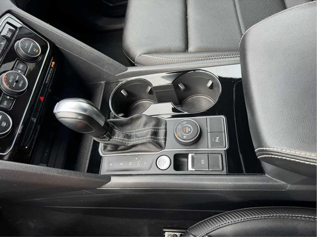 Photo of 2023 Platinum Gray Metallic Volkswagen Atlas Cross Sport