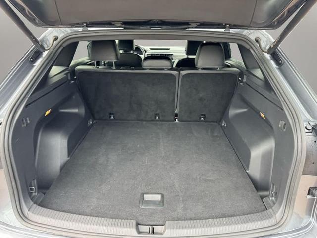Photo of 2023 Platinum Gray Metallic Volkswagen Atlas Cross Sport