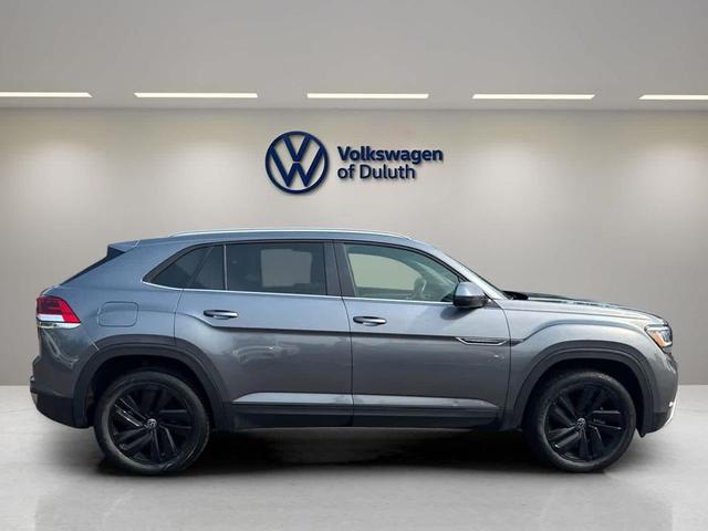 Photo of 2023 Platinum Gray Metallic Volkswagen Atlas Cross Sport