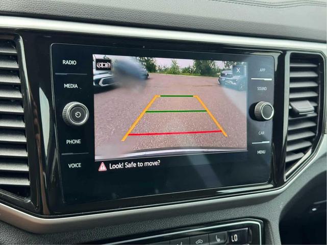 Photo of 2023 Platinum Gray Metallic Volkswagen Atlas Cross Sport