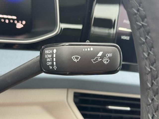 Photo of 2025 Opal White Pearl Volkswagen Jetta