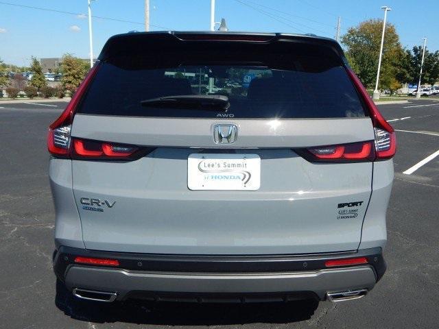 Photo of 2024 Urban Gray Pearl Honda CR-V Hybrid