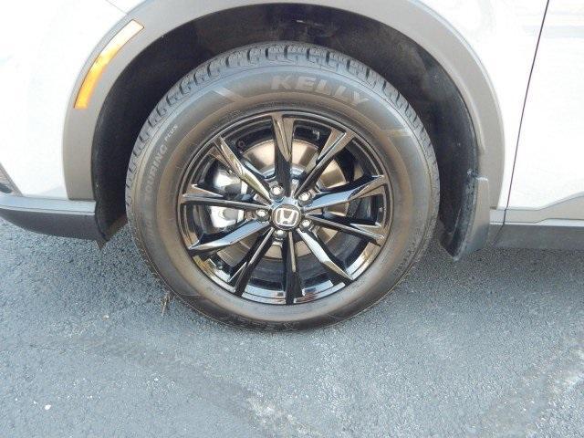 Photo of 2024 Urban Gray Pearl Honda CR-V Hybrid