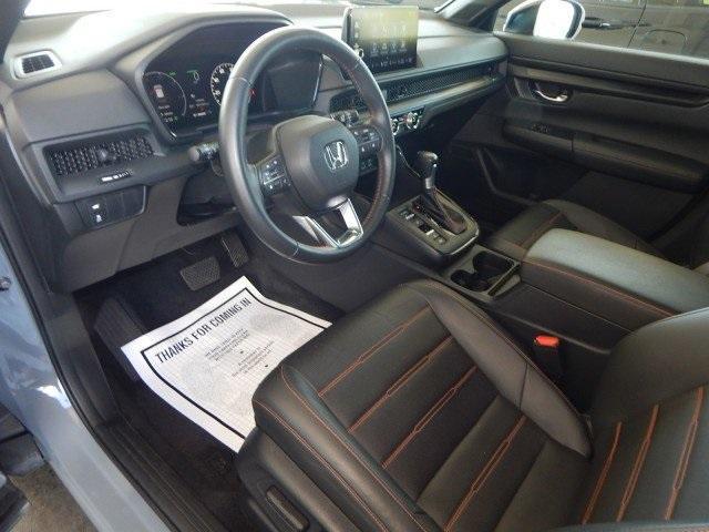 Photo of 2024 Urban Gray Pearl Honda CR-V Hybrid