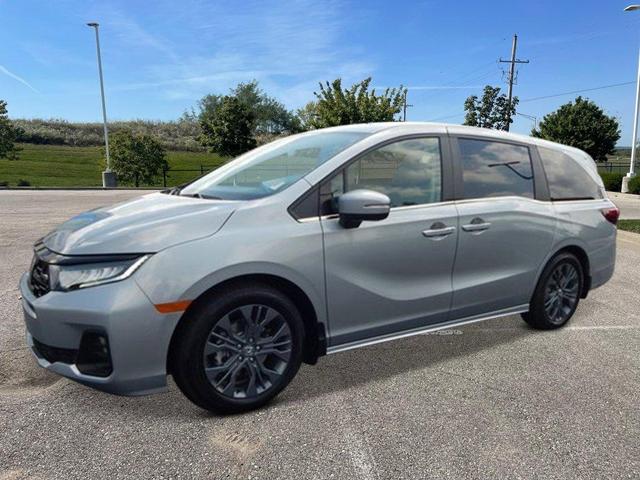 Photo of 2026 Solar Silver Metallic Honda Odyssey