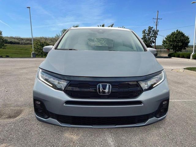 Photo of 2026 Solar Silver Metallic Honda Odyssey