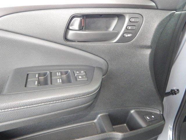 Photo of 2024 Sonic Gray Pearl Honda Passport