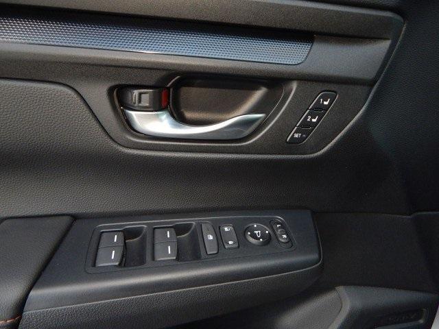 Photo of 2024 Lunar Silver Metallic Honda CR-V Hybrid