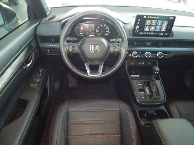 Photo of 2024 Lunar Silver Metallic Honda CR-V Hybrid
