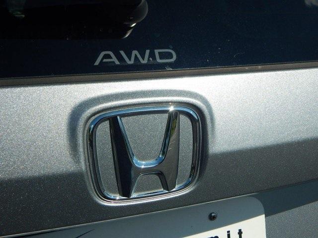 Photo of 2024 Lunar Silver Metallic Honda CR-V Hybrid