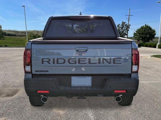Photo of 2025 Sonic Gray Pearl Honda Ridgeline