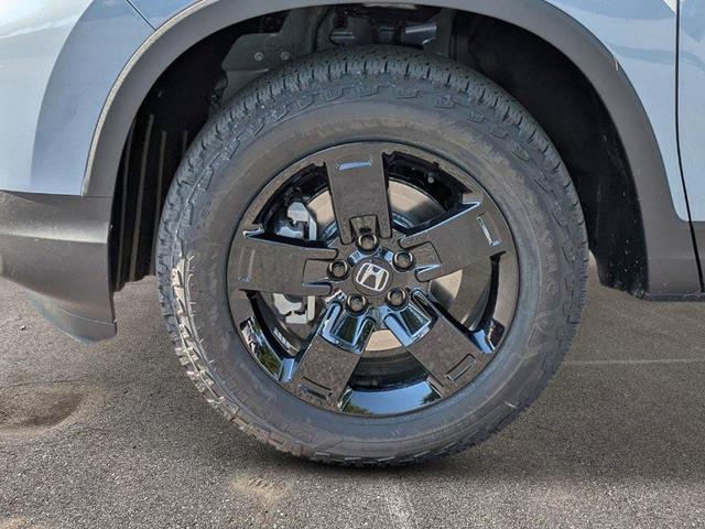 Photo of 2025 Sonic Gray Pearl Honda Ridgeline