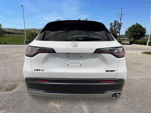 Photo of 2026 Platinum White Pearl Honda HR-V